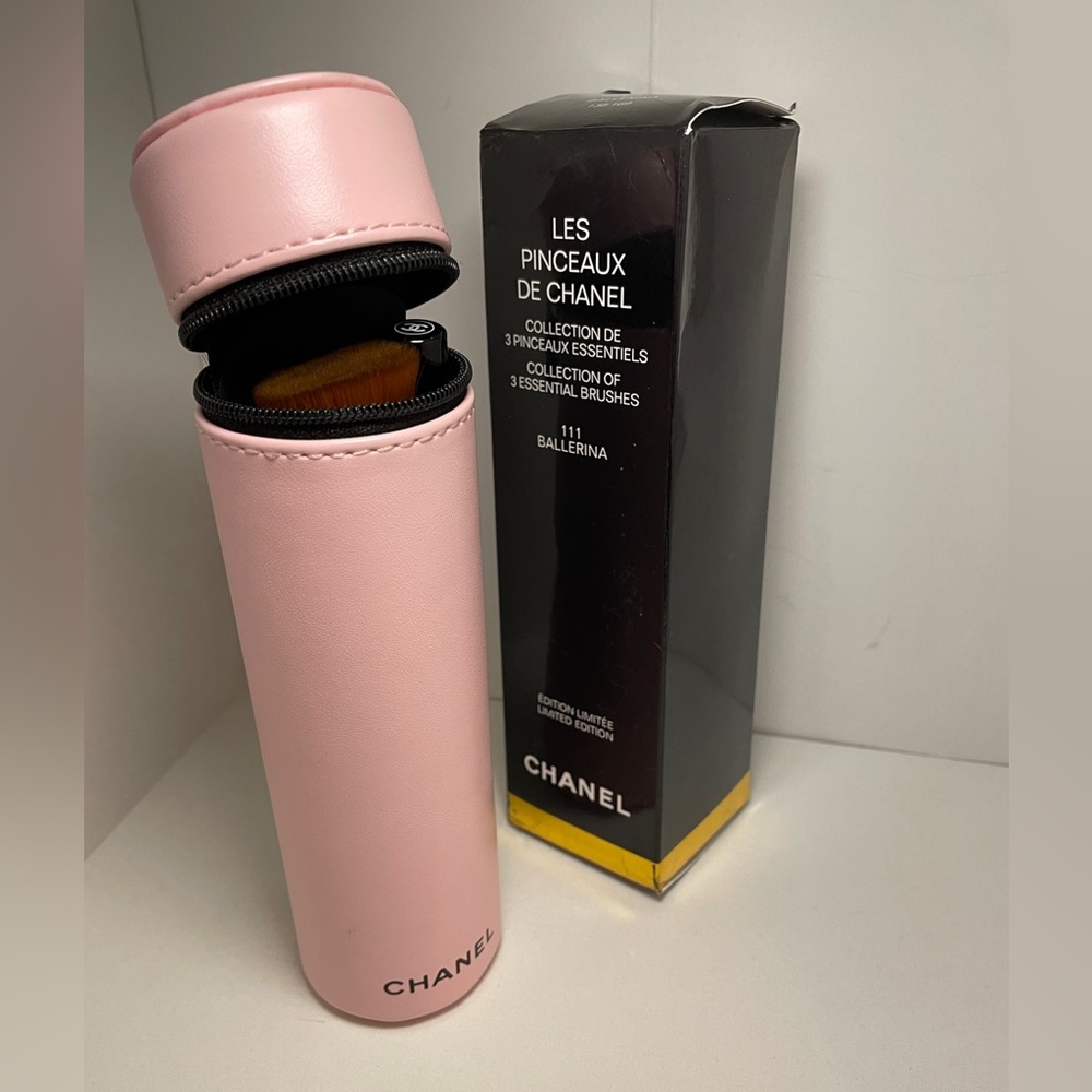 Chanel Makeup Brush Set - Black and Pink - Picture 8 of 10